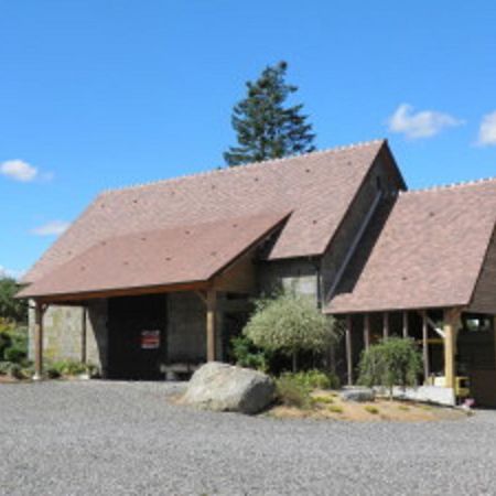 Bed and Breakfast Ferme Cidricole Hugues Desfrièches Sainte-Marguerite-de-Carrouges Exterior foto